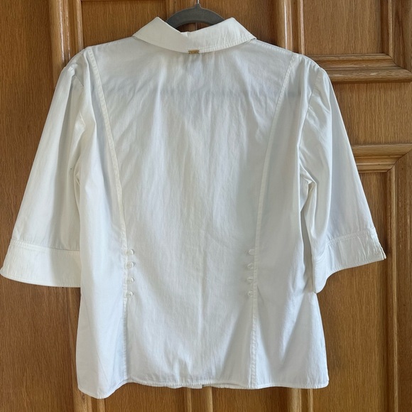 St. John White Short Sleeve Button Down Blouse Size 8 - Picture 2 of 11